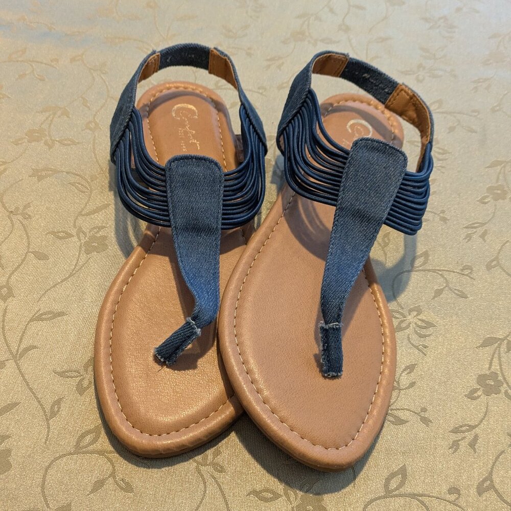 Comfort women's blue denim t strap thong sandal, size 9M